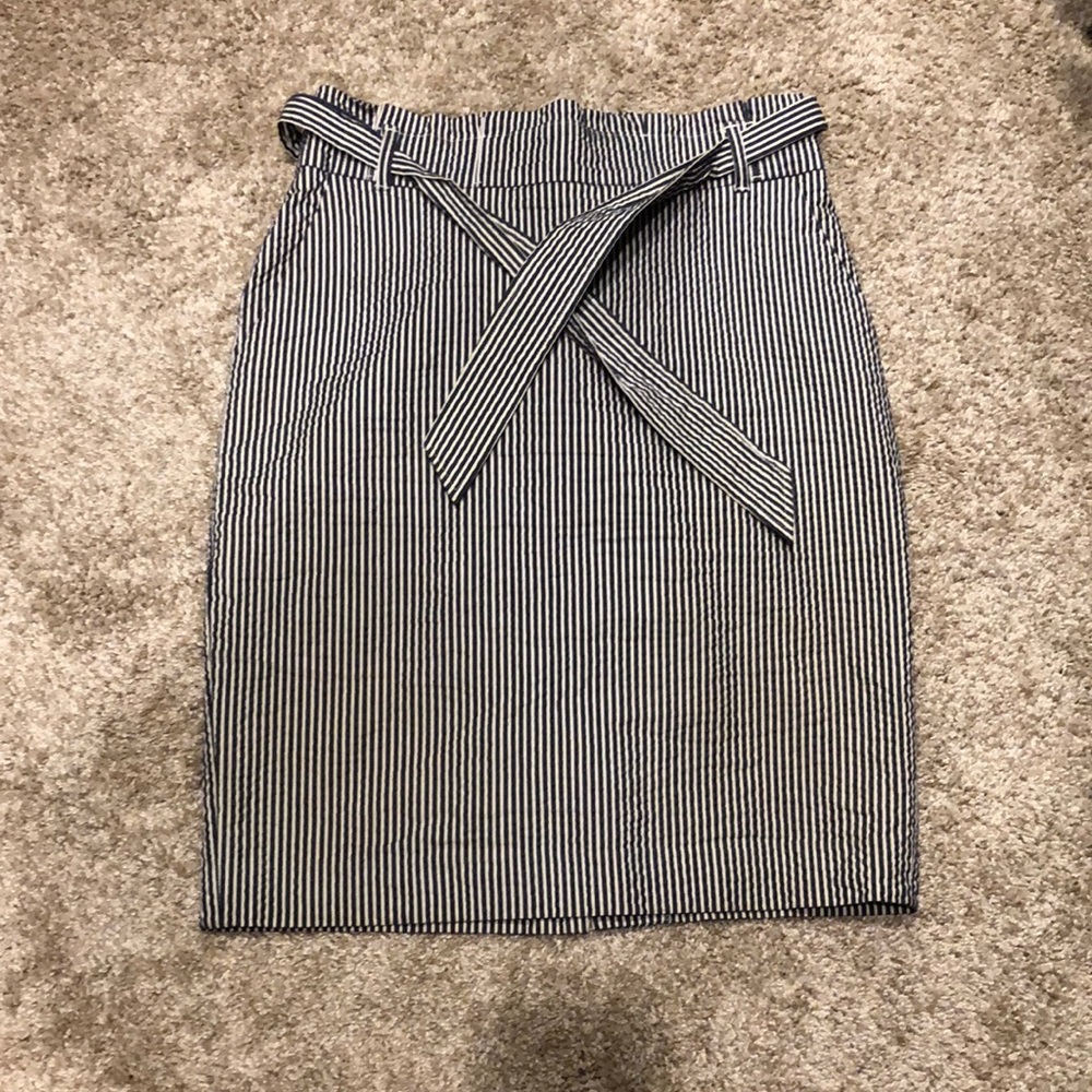 Ann Taylor Seersucker Pencil Skirt